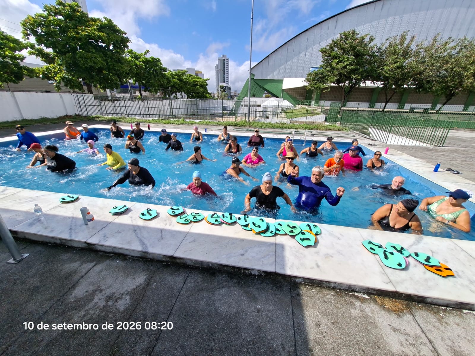 Serviço de Convivência e Fortalecimento de Vínculos com Atividades Corporais no Meio Aquático (SCFV)Movimento Vida Ativa – MOVA O Instituto Kénosis Fonte das…